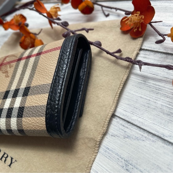 NWOT⚜️ Burberry Haymarket Check Molly Wallet - Picture 7 of 9